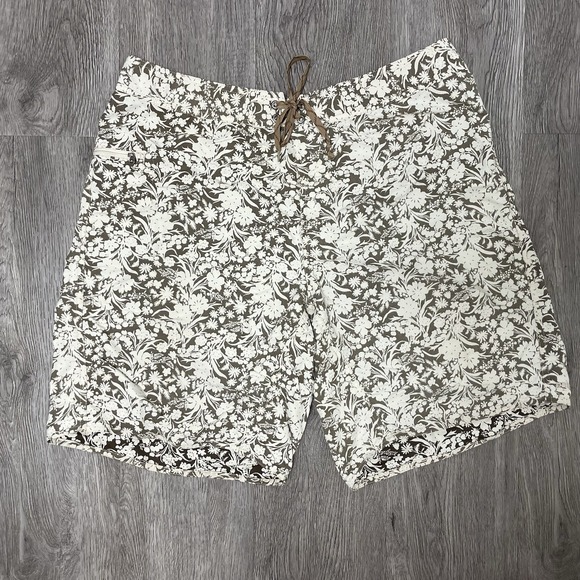 Patagonia Other - Patagonia Shorts Mens‎ 38 White Floral Drawstring Nylon Outdoor Hiking 8" Inseam